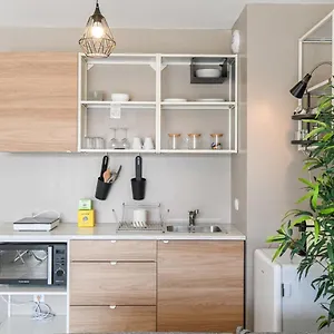  Appartement Avec Terrasse Et Parking A 2 Min Du Metro France
